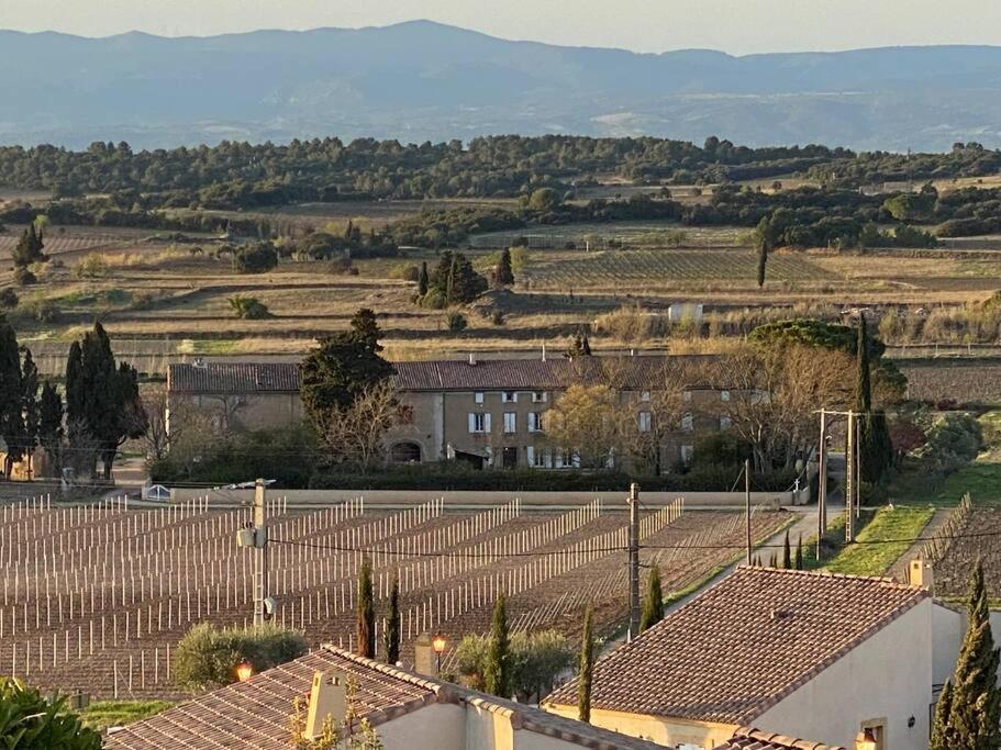 Neuve Romantique Montbrun-des-Corbières Exteriér fotografie